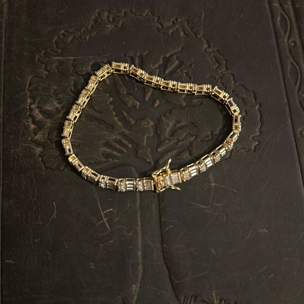 Ross-Simon’s 925 no stones bracelet